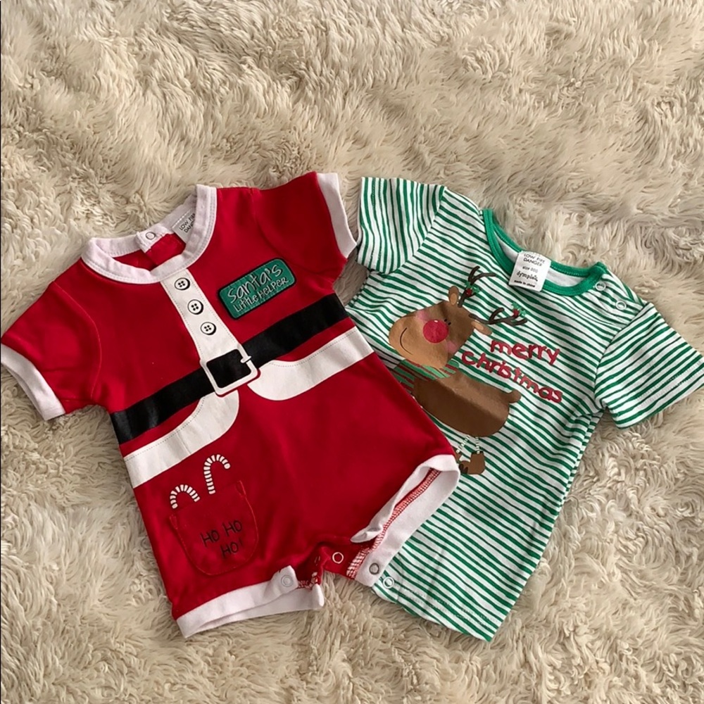 CHRISTMAS Baby Onesie Bundle Unisex Size 3-6M NWOT